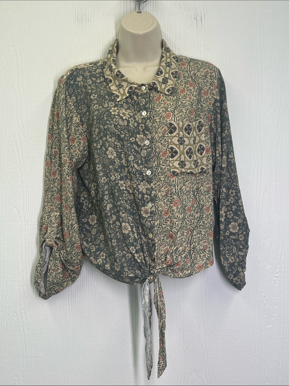 Natural Life - Patchwork Medallion Floral Button Down Tie Front Blouse Size Med